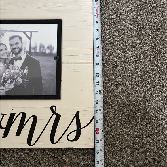 Mr & Mrs Photo Sign - Picture 3 of 3
